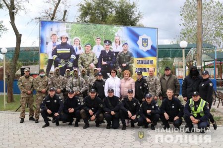 У Лазурному пройшов навчально-тренувальний вишкіл «Джура-Поліцейський» (відео)