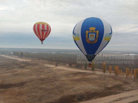 Новий рекорд України -  переліт на повітряній кулі через пустелю Олешківські піски