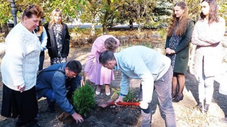 Скадовська бібліотека відсвяткувала своє сторіччя та залишила про свій ювілей «живу» пам'ять