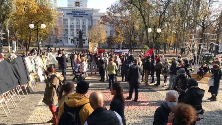 У Херсоні після пікету художників галерею вже не продають, але радіти ще рано