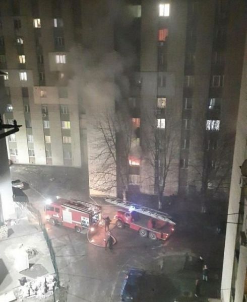 У Херсоні через пожежу у 9-поверхівці евакуювали 30 мешканців під'їзду1
