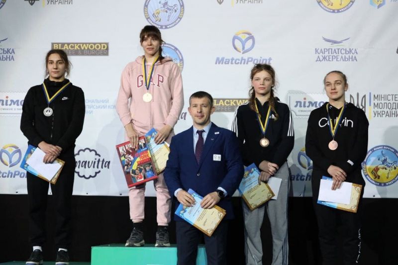 Херсонці здобули перемоги на Національному чемпіонаті України з вільної боротьби4