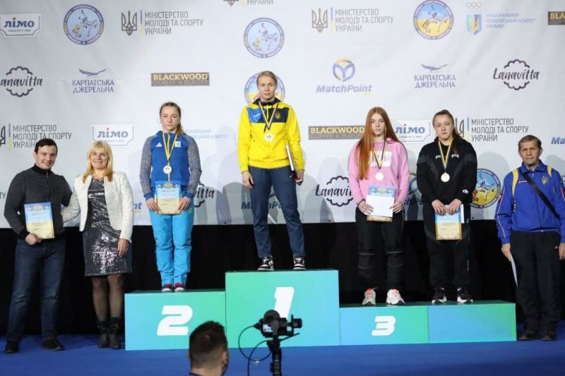 Херсонці здобули перемоги на Національному чемпіонаті України з вільної боротьби3