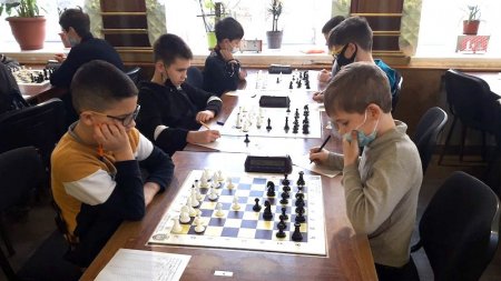 Шахісти  зі Скадовського району змагались і перемагали в обласному турнірі