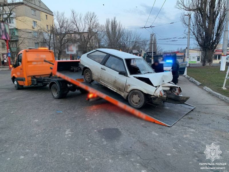 У Херсоні нетверезі водії продовжують їздити вулицями міста2