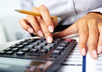 Громадян, які працюють неофіційно позбавлять права на субсидію: інформація