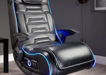 Геймерське крісло для кіберспортсмена