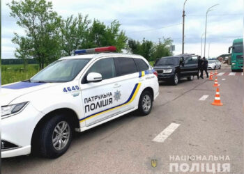 Чоловік, який намагався пограбувати обмінник та вбив рівнянина, виявився правоохоронцем з Львівщини (ВІДЕО)