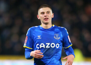 «Эвертон» провел первый контрольный матч в рамках подготовки к сезону. Миколенко отыграл один тайм (17 июля 2022 г.) — Новости футбола