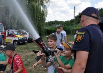 Кропивницький: Діти-переселенці взяли участь у спортивних естафетах