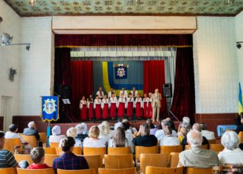 Міський голова Тернополя Сергій Надал привітав жителів Чернихова з Днем села