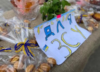 На благодійних ярмарках громади Рівненщини зібрали 165 тисяч гривень для ЗСУ