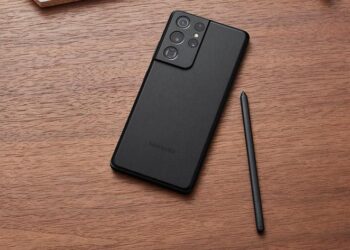 Samsung начала в тайне тестировать прошивку One UI 4.1.1 на Android 12L для Galaxy S21 Utra