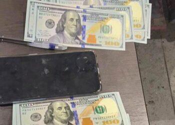 Співробітника СБУ викрили на хабарі у 60 тис. доларів