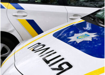 Сумские патрульные спасли девушку, хотевшую прыгнуть с моста (+ВИДЕО) — Пригоди — Сумские новости — Всі Суми — Все Сумы — VsiSumy