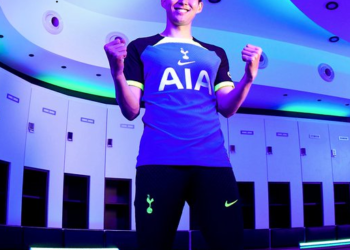 «Тоттенхэм» презентовал новую выездную форму. Она синяя! (ФОТО) (14 июля 2022 г.) — Новости футбола