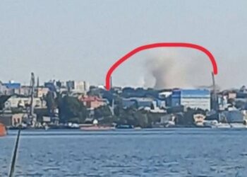 У Херсоні горить військова частина окупантів