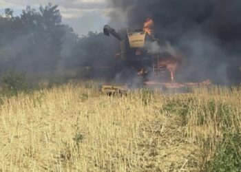 У запорізькому селі комбайн підірвася на міні: є постраждалі