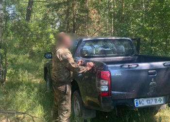 В Україні затримали білоруського прикордонника. Той заявив, що прийшов долучитися до захисту України