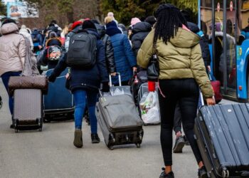 ЛОВА подбала про перевезення 157 тисяч переселенців по області та за кордон – Новини Львова та області