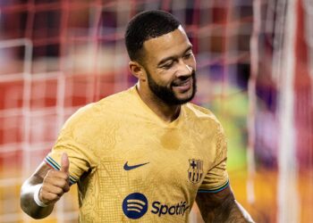 «Барселона» должна сделать выбор между Депаем и Обамеянгом (10 августа 2022 г.) — Новости футбола