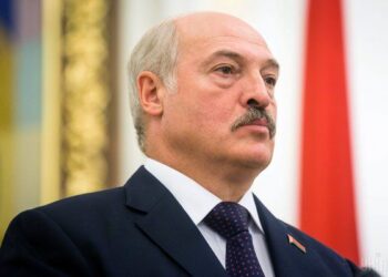 Лукашенко розповів, як на Заході чоловік на чоловікові одружується, а ми у них переймаємо якісь норми поведінки в сім’ї