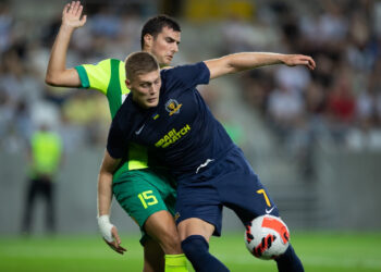 «Днепр-1» проиграл АЕКу в плей-офф раунде квалификации Лиги Европы (18 августа 2022 г.) — Новости футбола