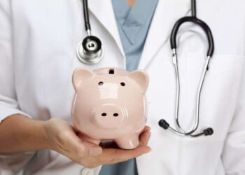 Дніпропетровщина серед лідерів по середній зарплаті лікарів – Новини Кам’янське