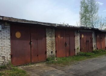 Злом гаражів і перевірки документів: окупанти готують «зачистку» в Скадовську