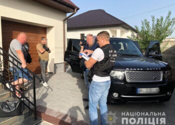 На Рівненщині зловмисникам, які продавали призначену військовим гуманітарну допомогу, обрали запобіжні заходи