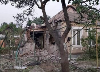Окупанти обстріляли Дніпропетровщину: є руйнування та постраждалі – Новини Кам’янське