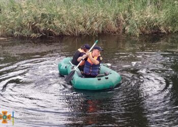 Рятувальники на відстані 20 метрів від берега виявили тіло чоловіка |   — новости Днепра