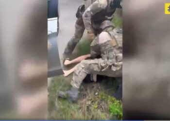 СБУ затримала агента рф, який «провів» до околиць Києва понад 120 одиниць техніки окупантів (ВІДЕО)