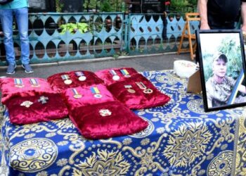 У Кропивницькому попрощалися з воїном — Героєм головним сержантом Віктором Гуліковим