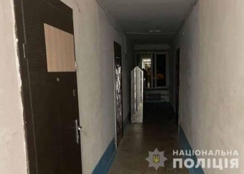 У Тернополі сусід тяжко поранив чоловіка через жінку: фото — Тернопільські новини