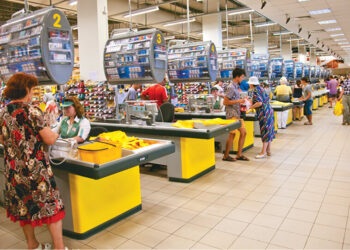 Українці повернулись до довоєнного рівня обсягу витрат на товари  – Новини Кам’янське