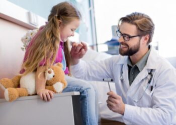 В яких лікарів школярі Рівненщини повинні пройти медогляд