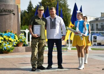 З нагоди Дня Незалежності жителів Рівненщини нагородили за внесок у розбудову держави