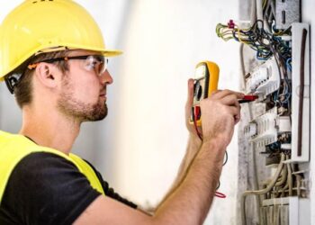 Для електриків є робота на Кіровоградщині