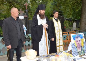 Громада Кропивницького провела в останню путь лейтенанта Сергія Ткача