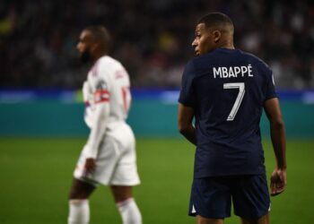 Килиан Мбаппе снова устроил бойкот. На этот раз игрок отказался от общей фотосессии! (20 сентября 2022 г.) — Новости футбола