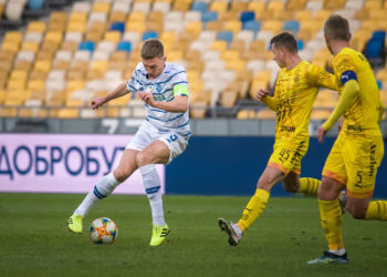 «Динамо» — «Рух»: стартовые составы. С Бесединым на острие (9 октября 2022 г.) — Новости футбола