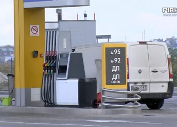 На Рівненщині пального вдосталь: жодних підстав для паніки немає (ВІДЕО)