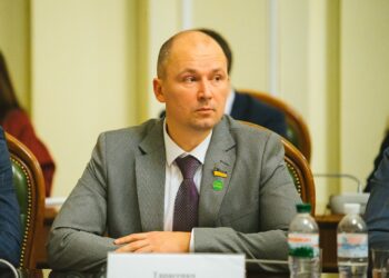 Новый законопроект: нормирование зарплат помощников и секретарей судов — Новости Одессы