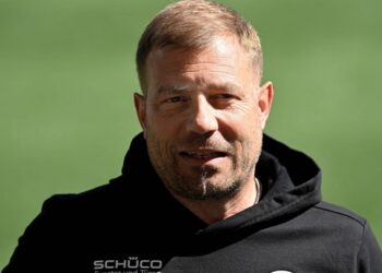 «Шальке» объявил об увольнении главного тренера (19 октября 2022 г.) — Новости футбола