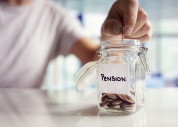 Заморожена пенсія: скільки будуть виплачувати пенсіонерам у 2023 році