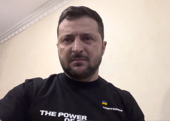 Зеленський звернувся до росіян: Російських командирів не хвилюють ваші життя | Новини Політики