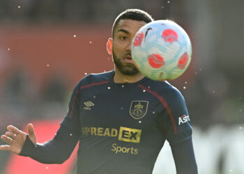 Аарон Леннон объявил о завершении карьеры (15 ноября 2022 г.) — Новости футбола