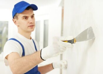 Безробітних Кіровоградщини запрошують на курси штукатура