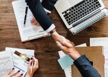 Гранти для створювачів антикорупційних чат-ботів та застосунків пропонує Мінцифри – Новини Кам’янське